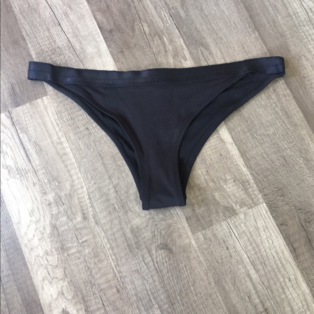 H&M BIKINI BOTTOMS